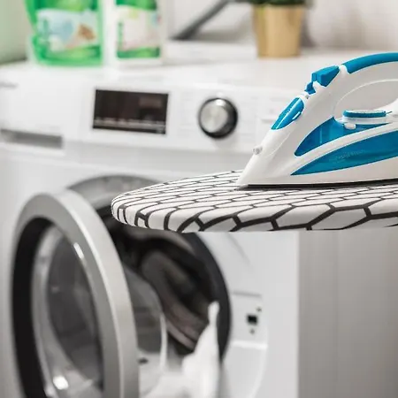 Pineapple - Zwinger Viii - 85qm - 1x Free Parking